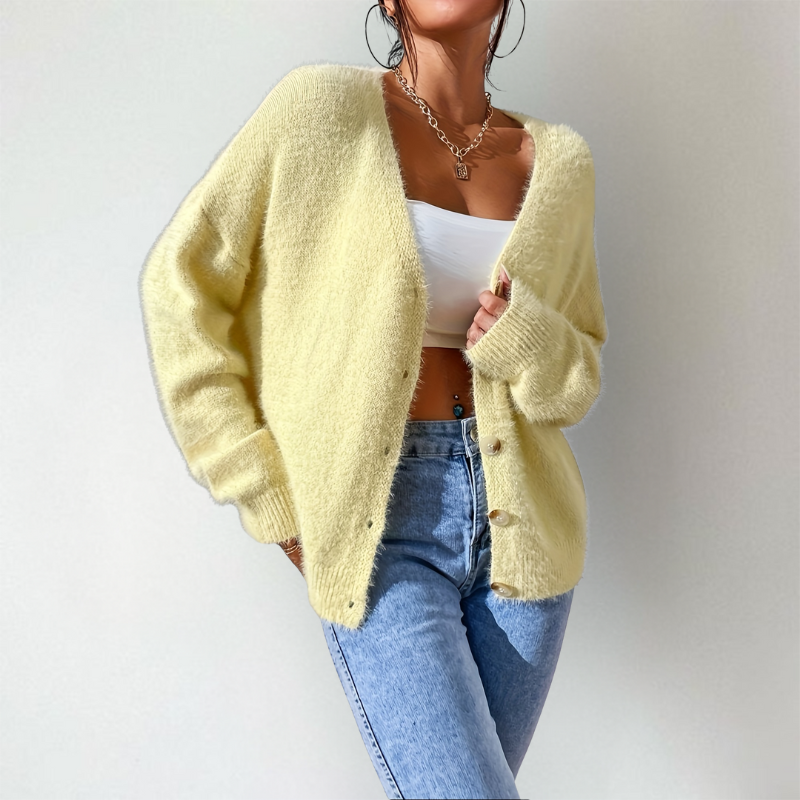 Strickjacke Damen | Flauschige Optik & V-Ausschnitt