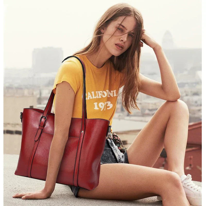 Klara | Luxuriöse Lederhandtasche