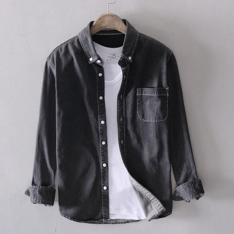 Herren Hemd im klassischen Button-Down-Stil