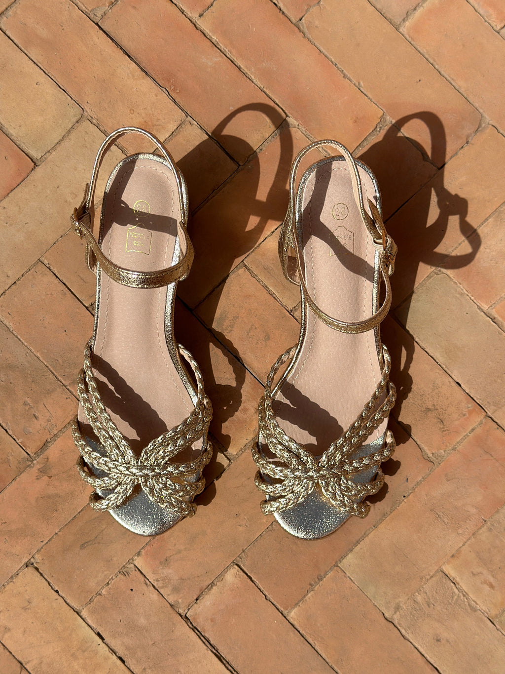 OSIRIS / SANDALEN