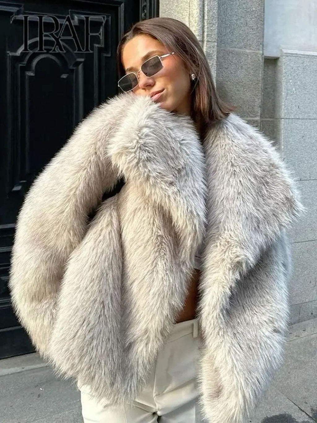 Lara | Faux Fur Coat
