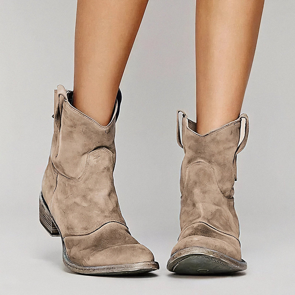 Ankle Boots für Damen mit flachem Absatz im Cowboy Stil