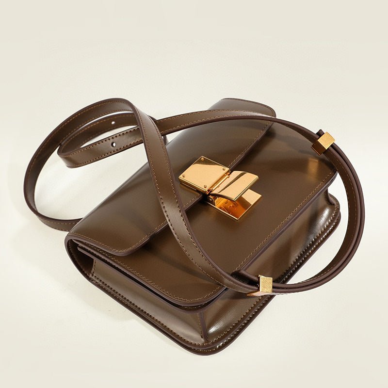 Klassische Damen-Schultertasche mit Überschlag aus echtem Leder
