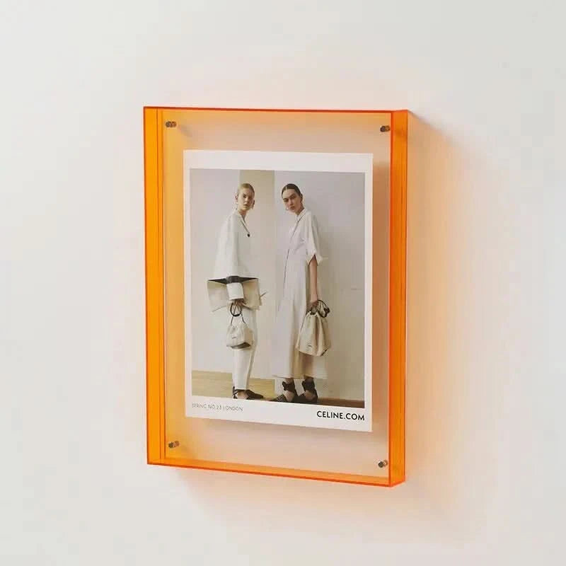 Lebendiger Acryl-Fotorahmen mit farbigen Kanten