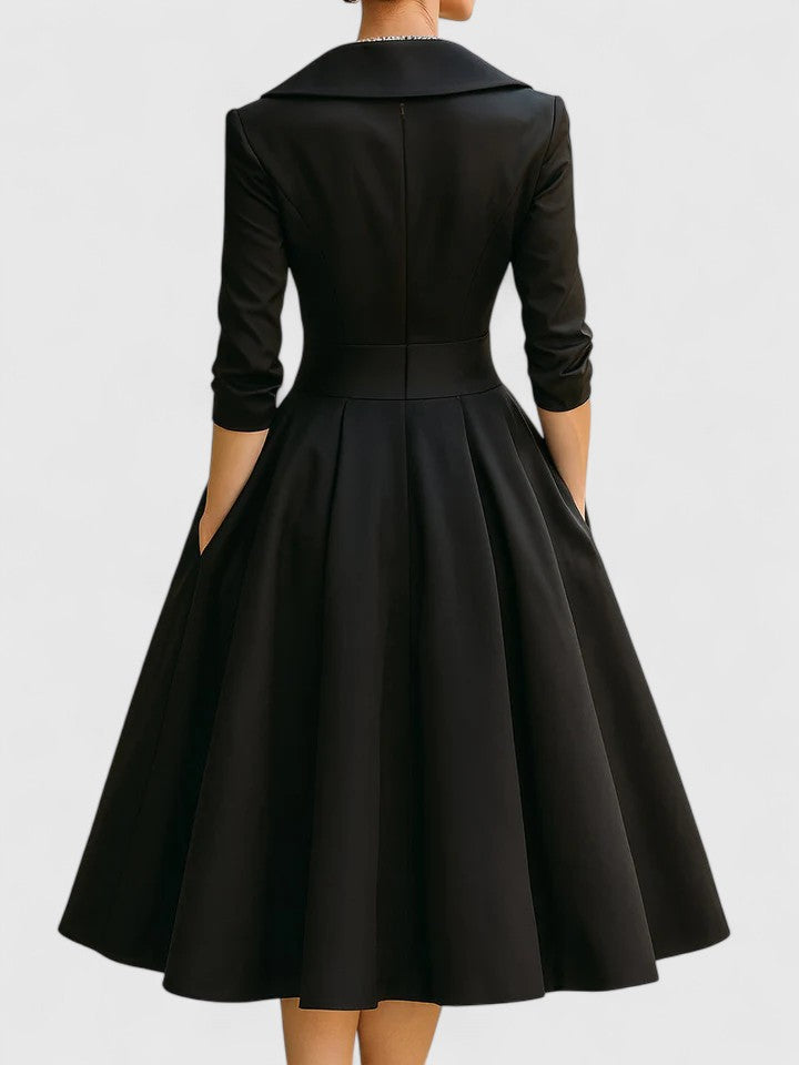 Linienkleid Damen | Wickelkragen & schmeichelnde A-Linie