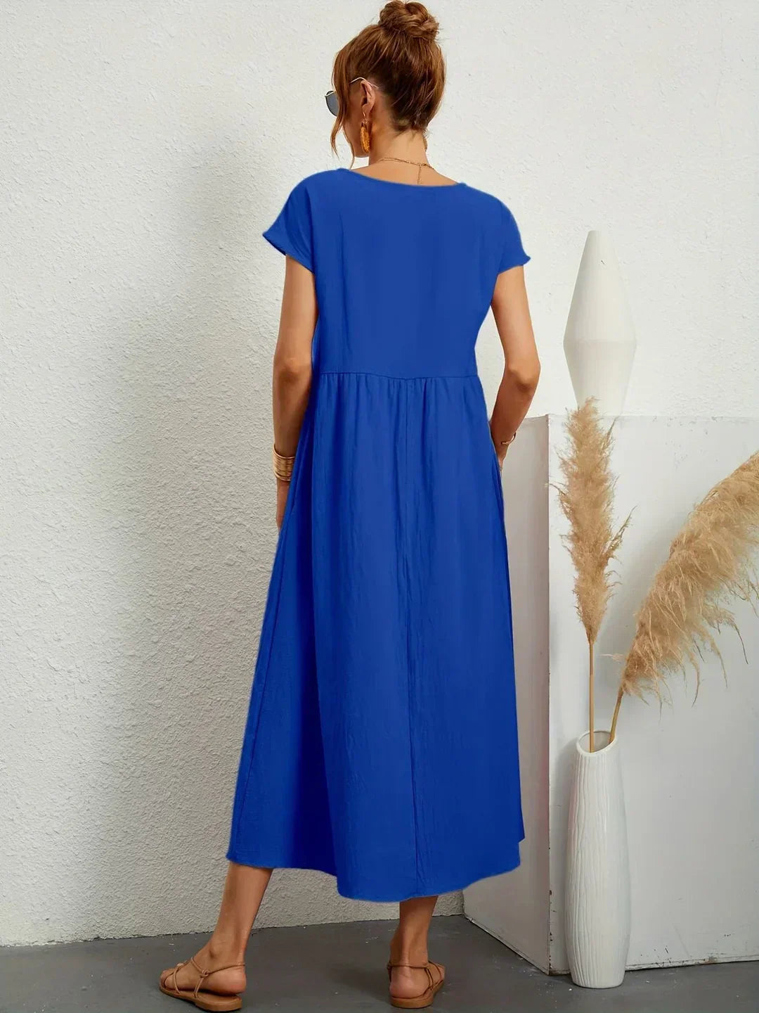 HEIKE™ – FLIESSENDES MIDIKLEID VON ZEITLOSER ELEGANZ