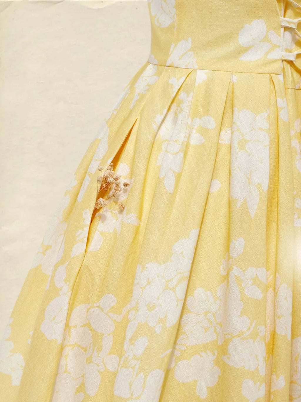 Midi Kleid Damen | Blumenprint & Ausgestellter Plisseerock