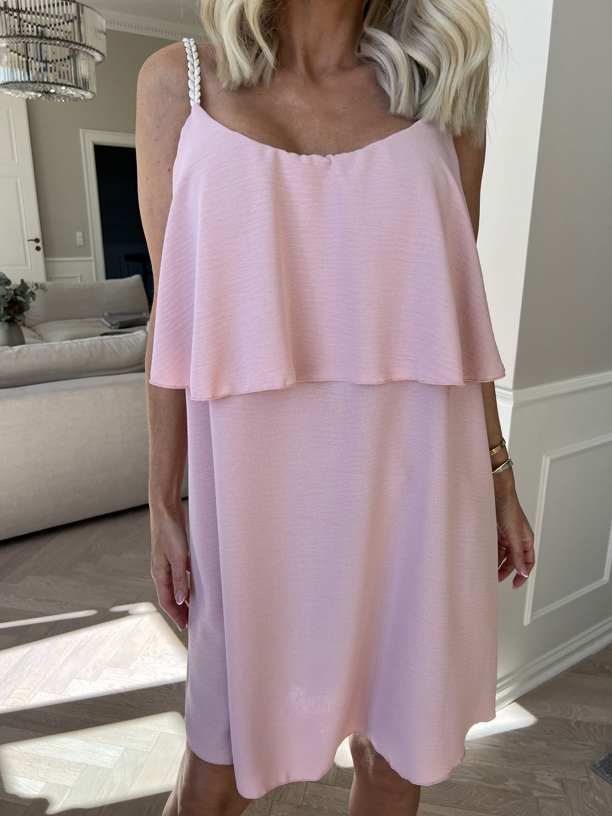Mini Kleid Damen | Volant-Layer & Femininer Sommercut