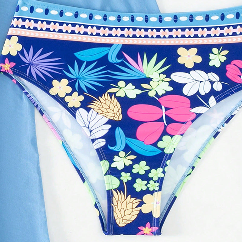 Damen Bikini-Set mit floralem Oberteil und eleganter Wickeljacke Drune