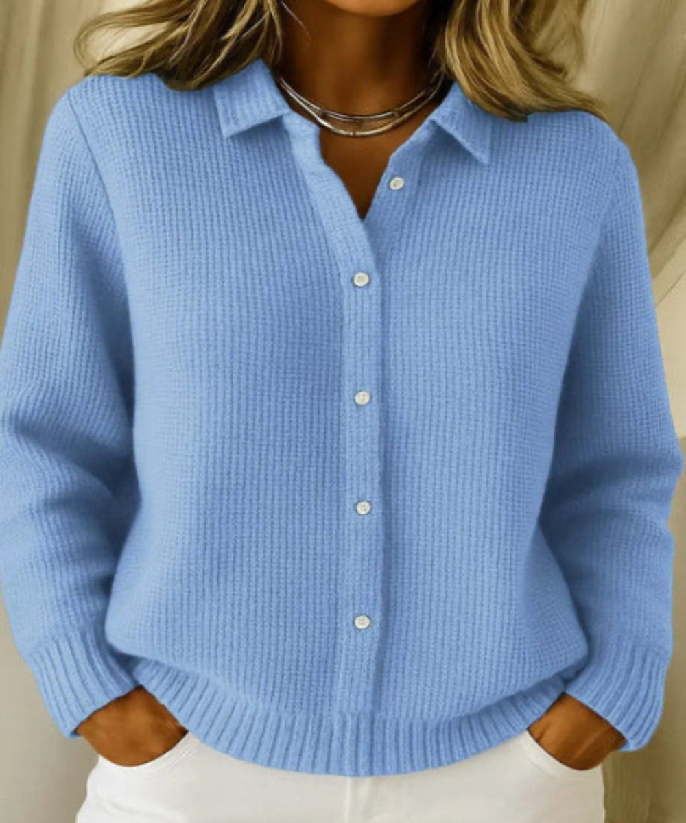 AVORA | KLASSISCHE, WEICHE STRICKJACKE