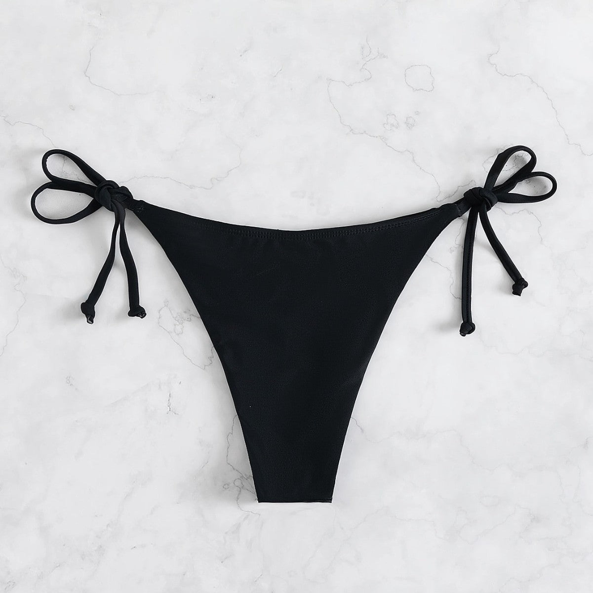 Damen Bikinislip mit verstellbaren Seitenbändern und hohem Beinausschnitt Drune