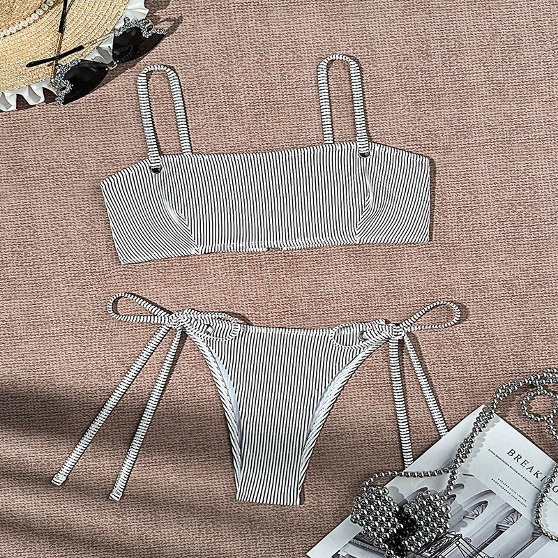 Damen Bandeau-Bikini mit eleganten Bindebändern und modischem Streifenmuster Drune