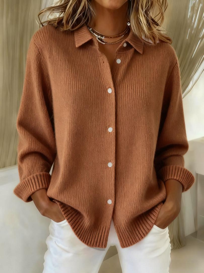 AVORA | KLASSISCHE, WEICHE STRICKJACKE