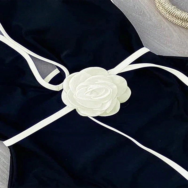 Damen Einteiler Badeanzug mit stilvollem Blütenakzent und raffinierten Trägerdetails Drune