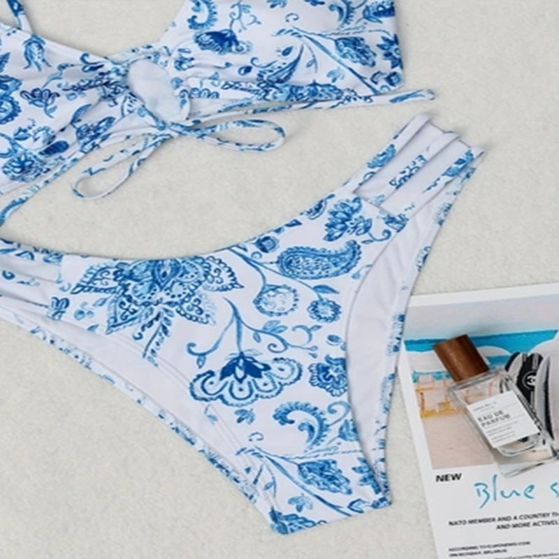 Damen Bikini-Set mit floralem Wickeldetail und hochgeschnittenem Slip Drune