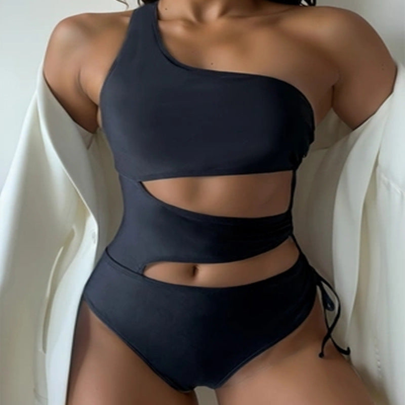 Damen Einseitiger Badeanzug mit modernem Cut-Out und sportlichem Schnitt Drune