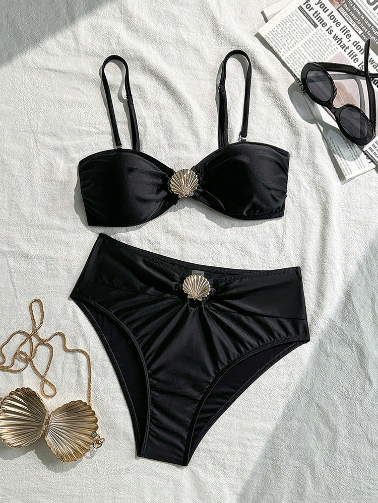 Damen Bandeau-Bikini mit elegantem Muschel-Detail und hohem Beinausschnitt Drune