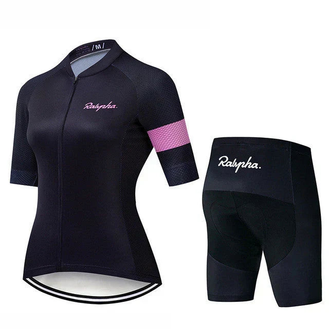 Rapha | Professionelles Fahrradoutfit für Frauen – Premium Komfort