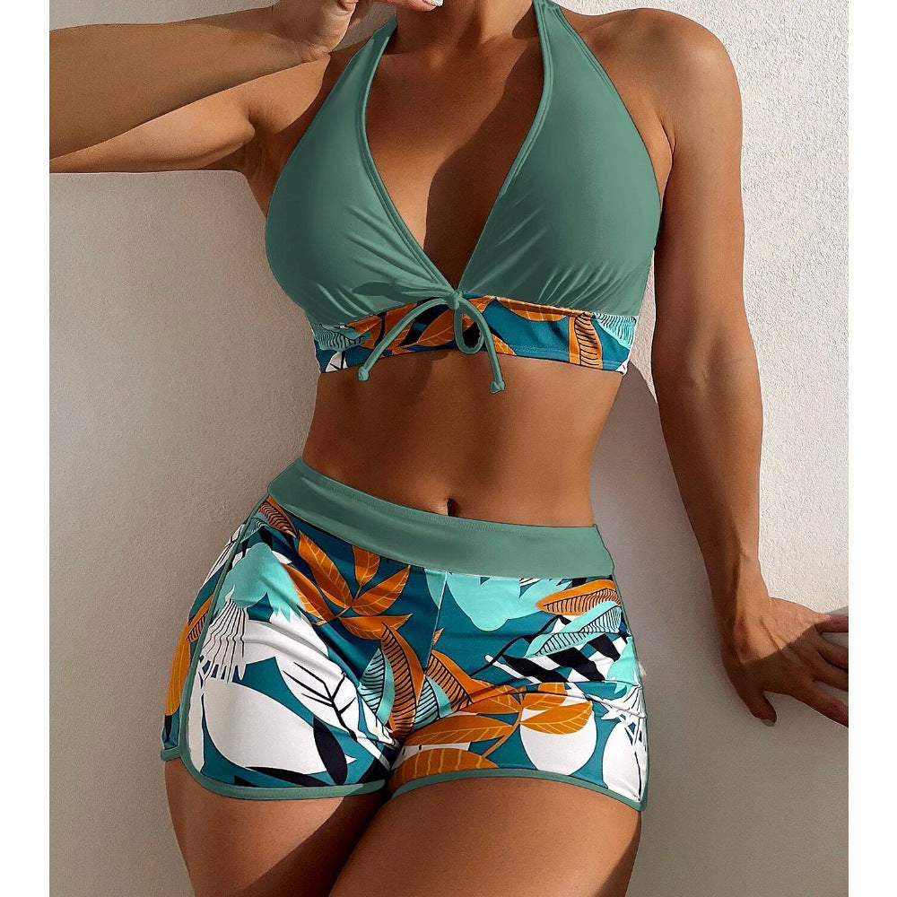 Damen Bikini-Set mit verspieltem Halter-Oberteil und sportlicher Shorts Drune