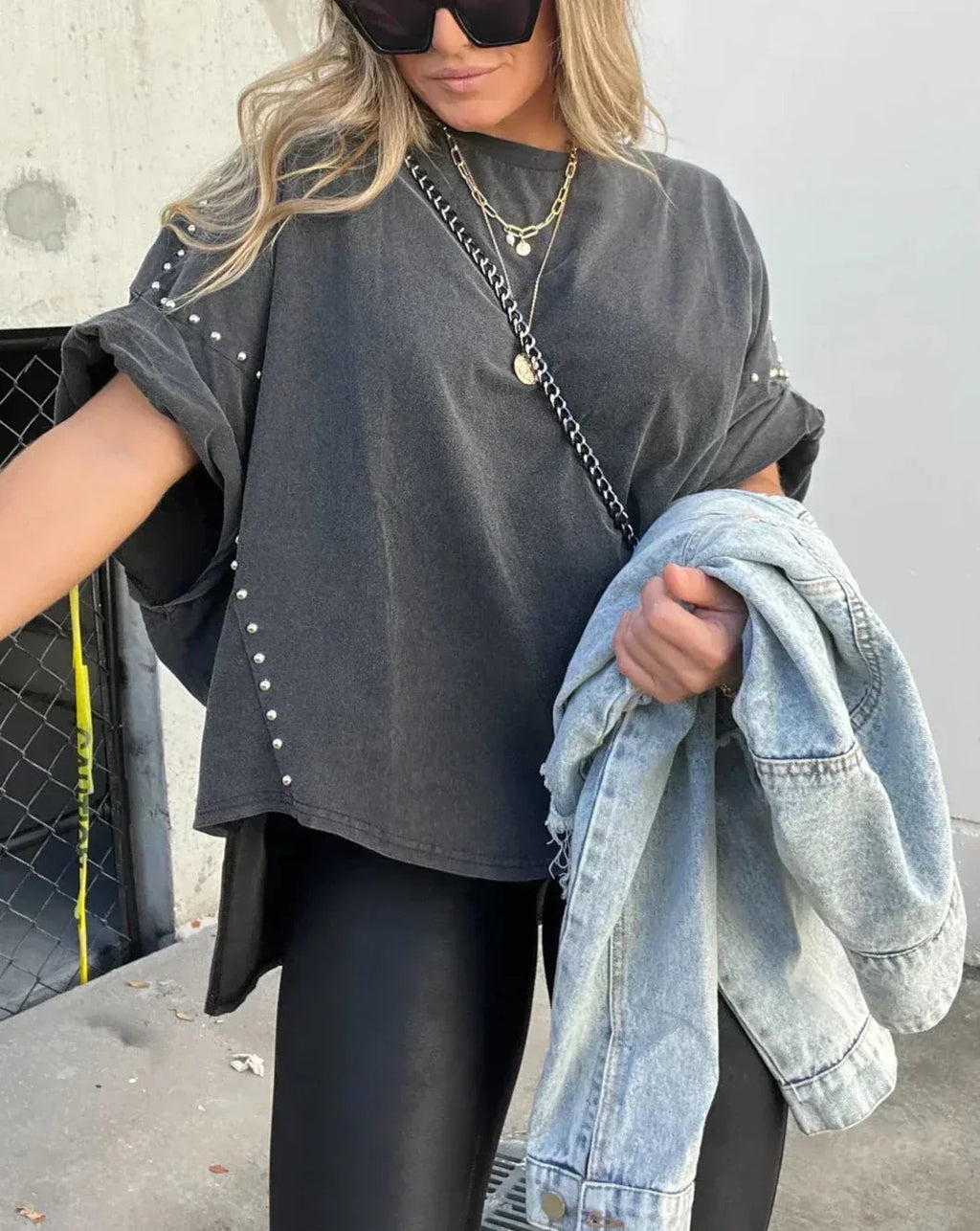 Oversized T Shirt Damen | Nieten-Detail & Edgy Style