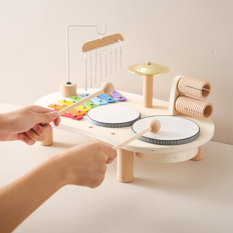 Pädagogischer Musiktisch aus Holz – Xylophon, Trommeln & Rasseln für kreatives Kinderspiel