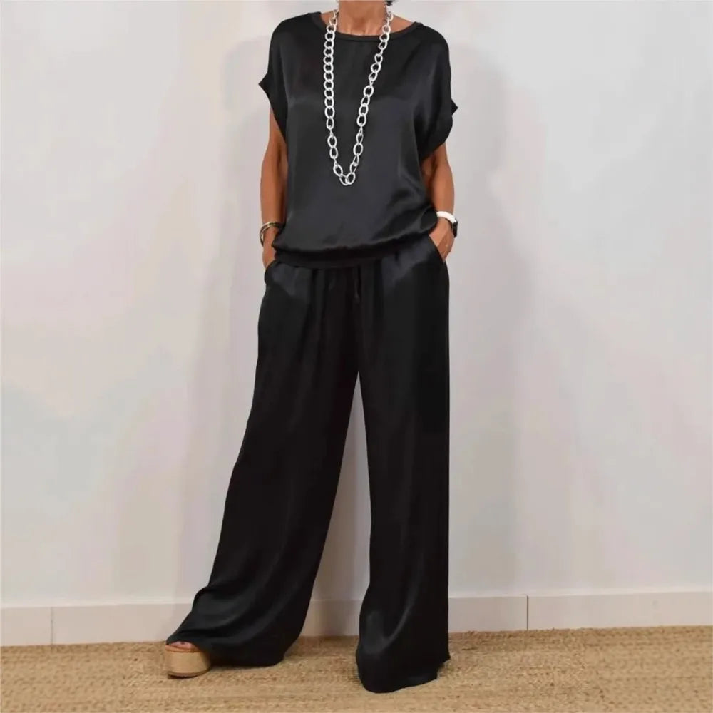 Aurelle™ Set mit fließender Silhouette und satinierter Haptik