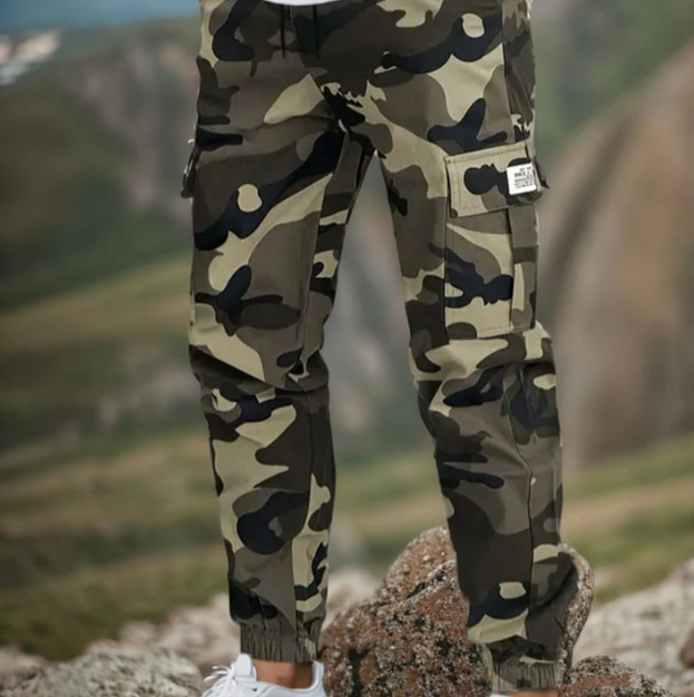 ALE / ROBUSTE UTILITY-HOSE MIT MEHREREN TASCHEN FÜR HERREN