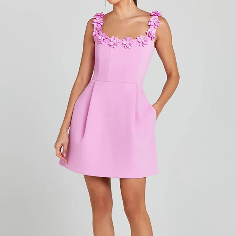 Bellaflora™-Kleid mit Floralen Applikationen am Ausschnitt und Eleganter Passform