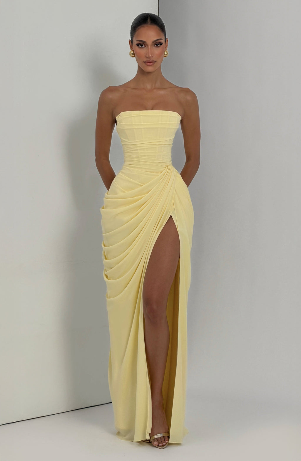 Skulpturales trägerloses Maxikleid für Damen – Elegantes Abendkleid mit perfekter Passform