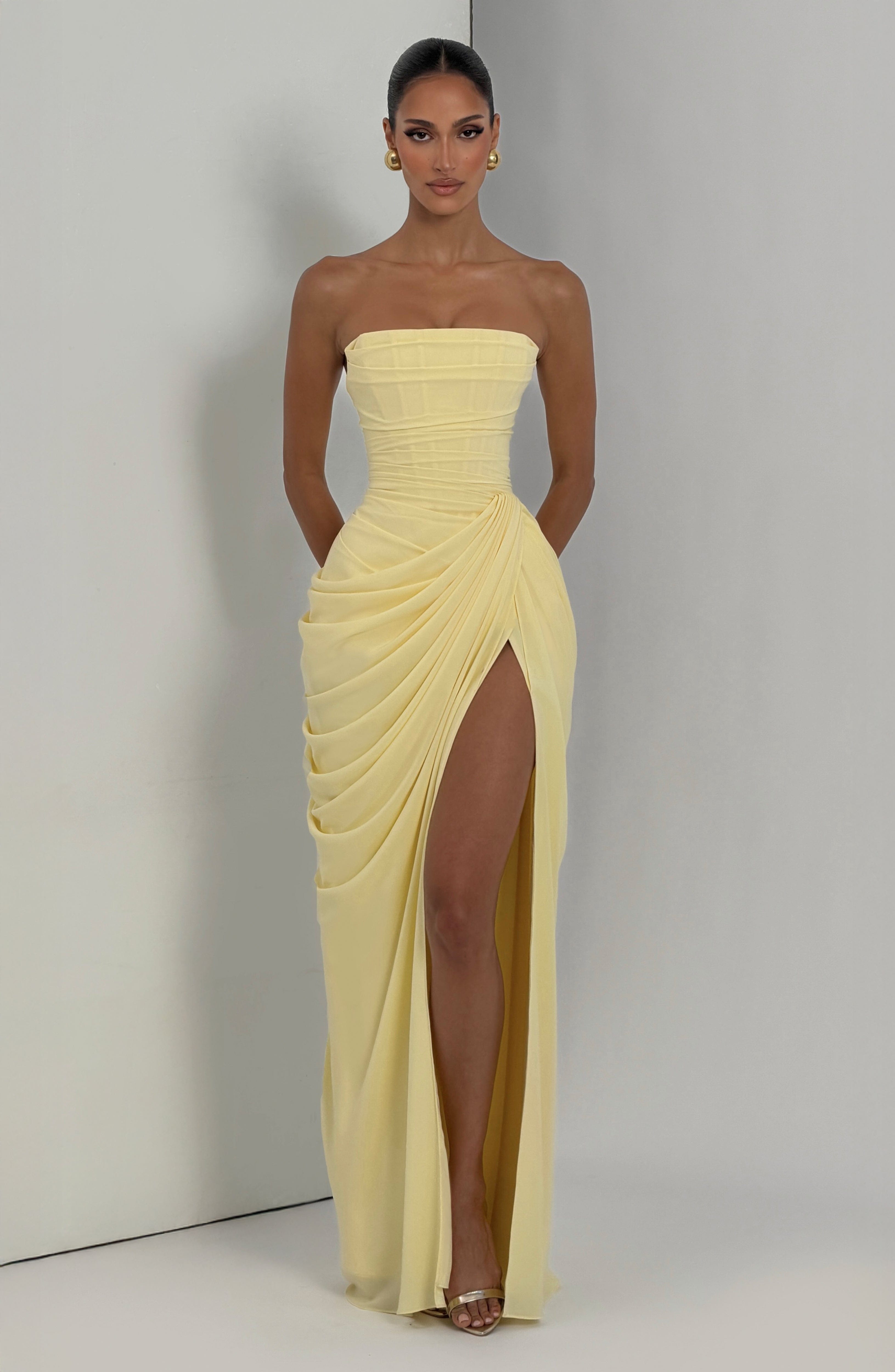 Skulpturales trägerloses Maxikleid für Damen – Elegantes Abendkleid mit perfekter Passform