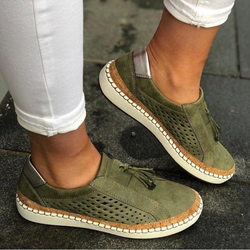 Slip On Schuhe Damen | Perforiertes Design & Komfort-Sohle