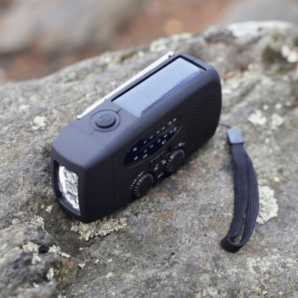 SolarWave | Multifunktionales Kurbelradio mit LED-Taschenlampe