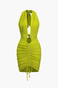 Sommer Kleid Damen | Neckholder, Cut-out & Körperbetonte Raffung