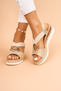 Sportliche Plateau Sandalen Damen mit Modernem Zierring - Stylische Sommerschuhe für Warme Tage