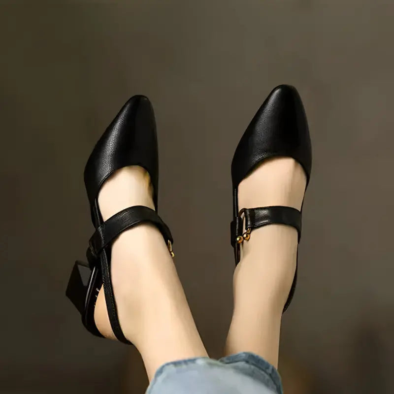 Stilettos Damen | Slingback & Goldring-Detail