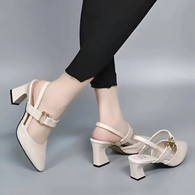 Stilettos Damen | Slingback & Goldring-Detail