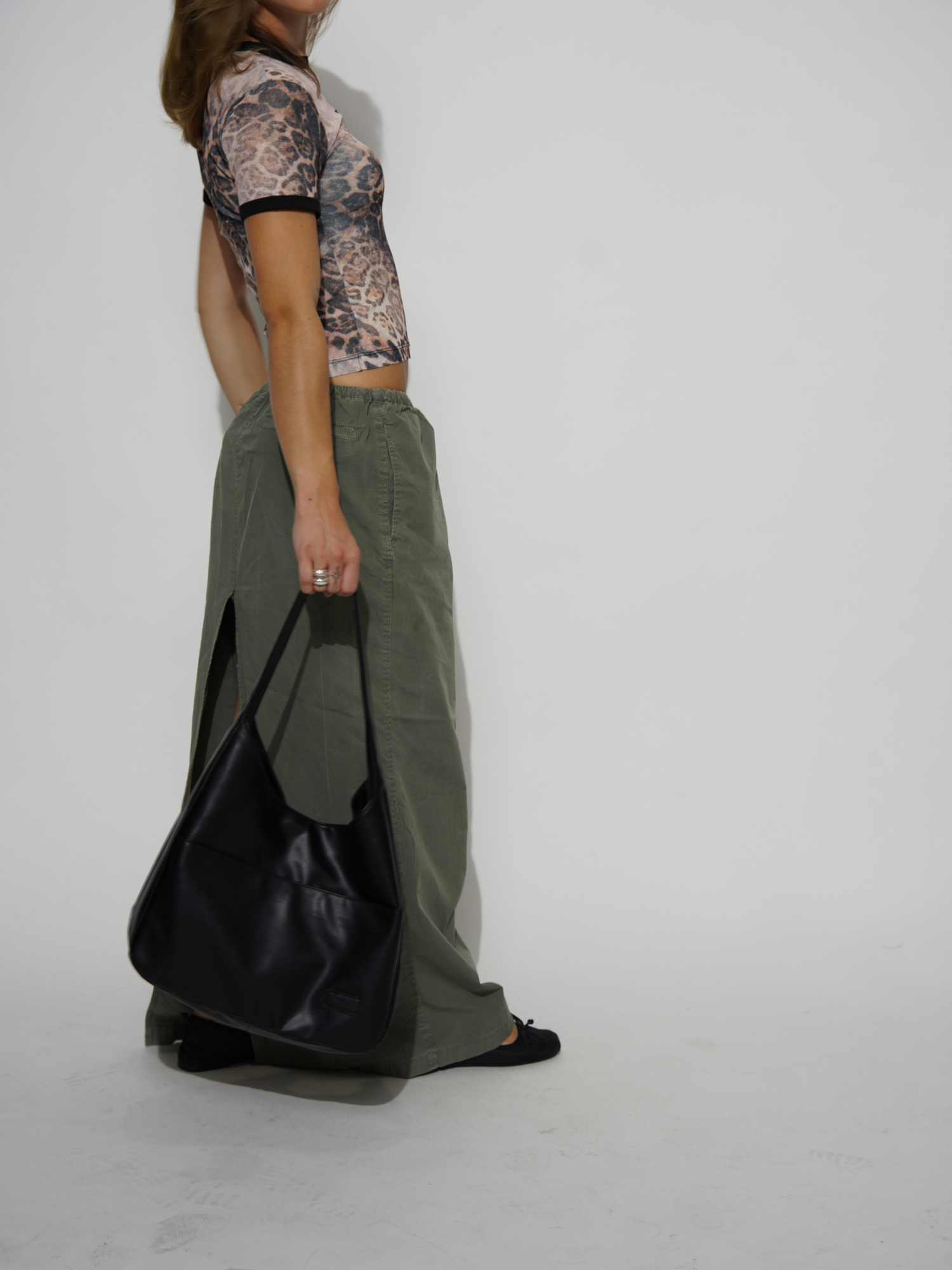 Stilvolle Damen-Schultertasche aus praktischem veganem Leder