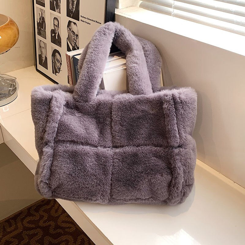 Stilvolle Plüschhandtasche für Damen – vielseitiger Stauraum – Winteraccessoire