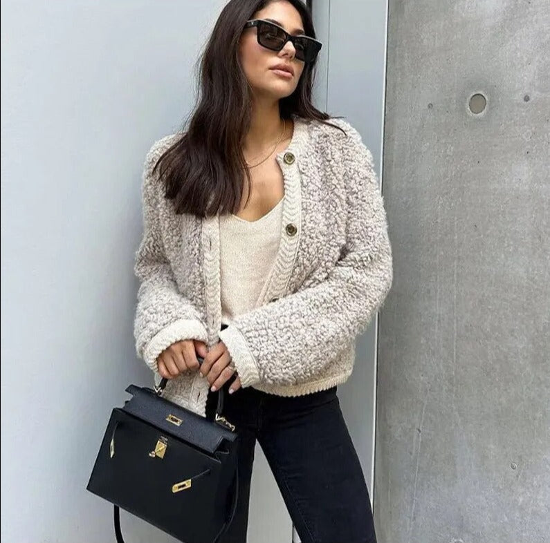 Strickjacke Damen | Kuschelig & Wandelbar