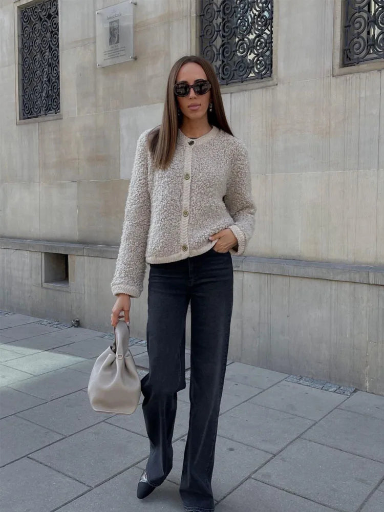 Strickjacke Damen | Kuschelig & Wandelbar