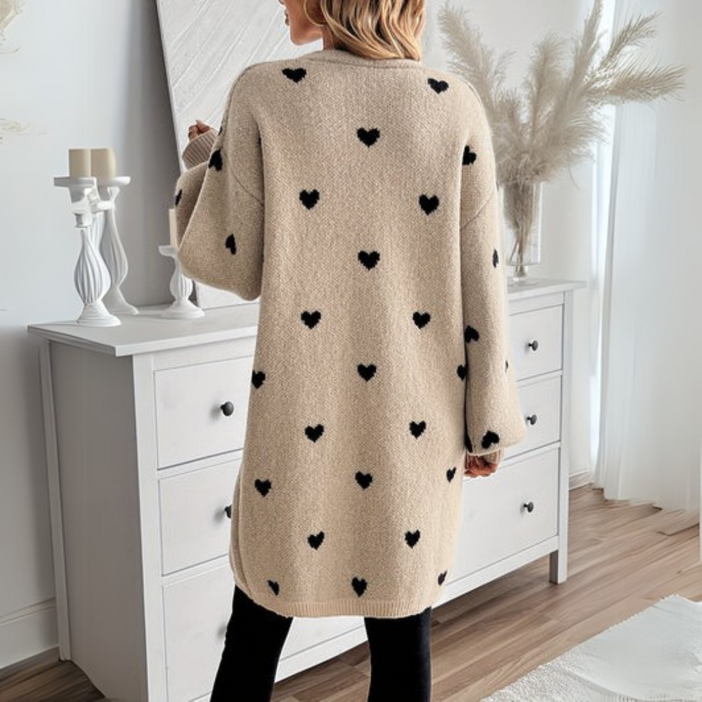 Strickjacke Damen | Lang geschnitten mit Herzmuster