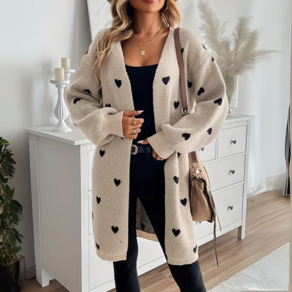 Strickjacke Damen | Lang geschnitten mit Herzmuster