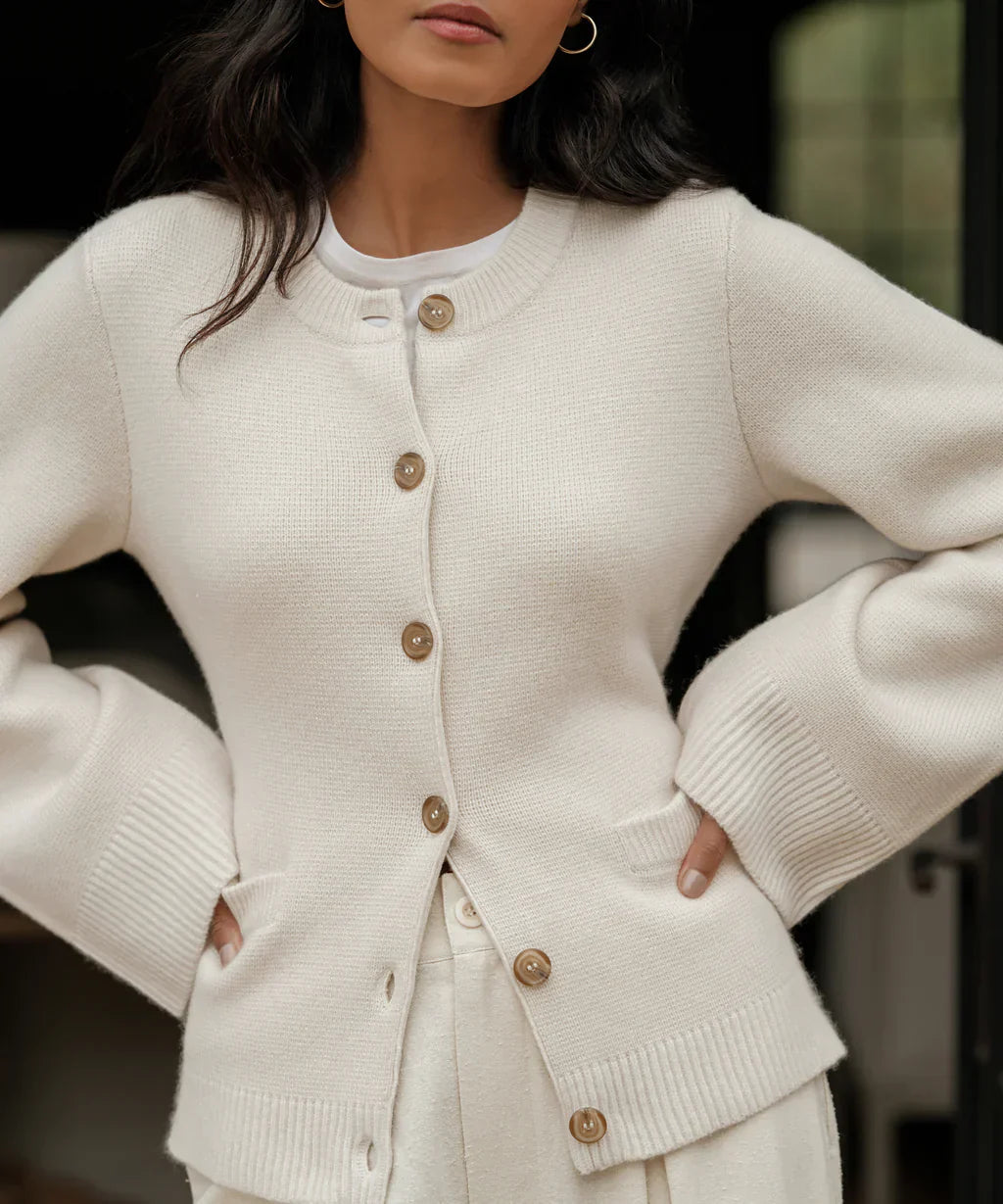 Strickjacke Damen | Rundhals-Ausschnitt & Taschen