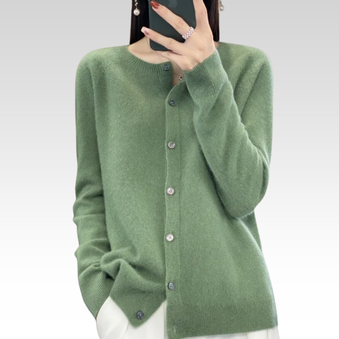 Strickjacke Damen | Rundhals & feine durchgehende Knopfleiste