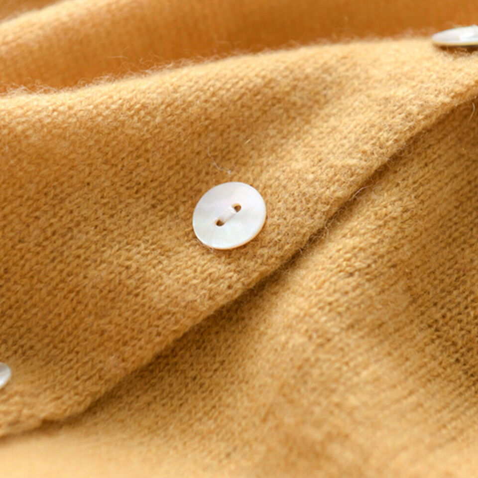 Strickjacke Damen | Schmeichelnde Silhouette & feine Knöpfe