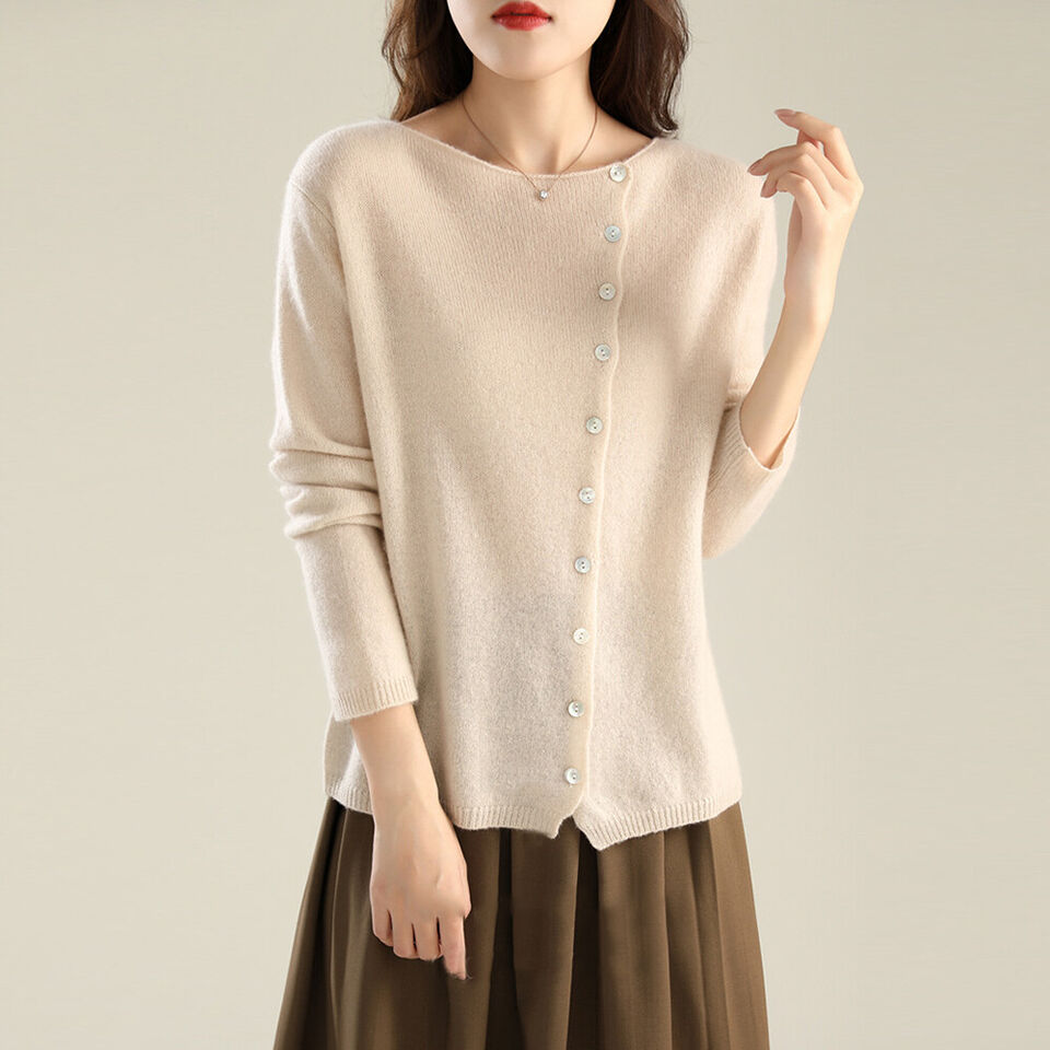 Strickjacke Damen | Schmeichelnde Silhouette & feine Knöpfe