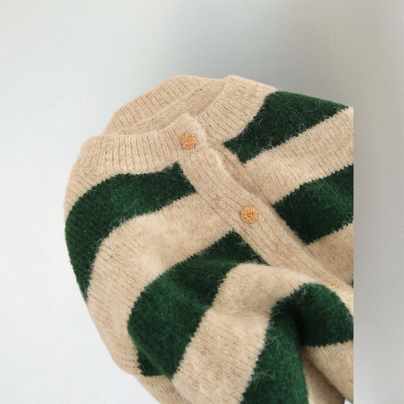Strickjacke Damen | Streifendesign & Knopfleiste
