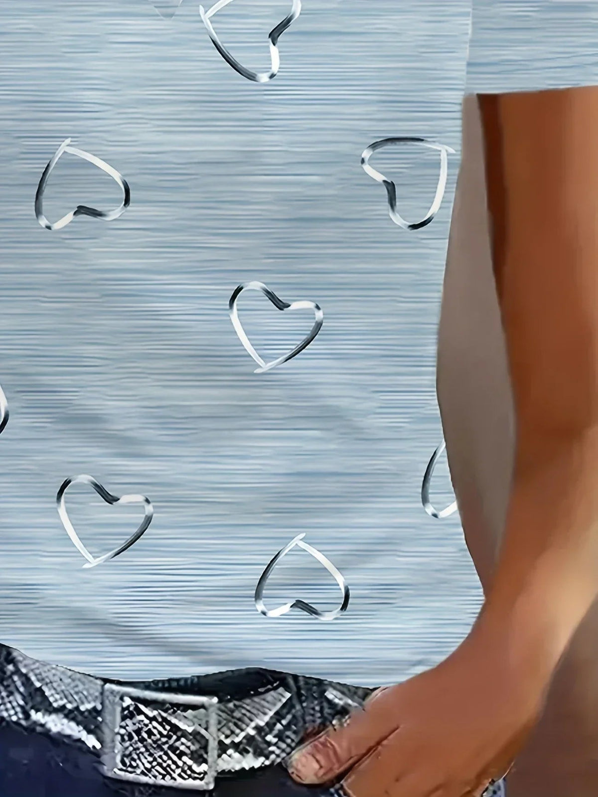 Top Damen | Herzprint & V-Ausschnitt