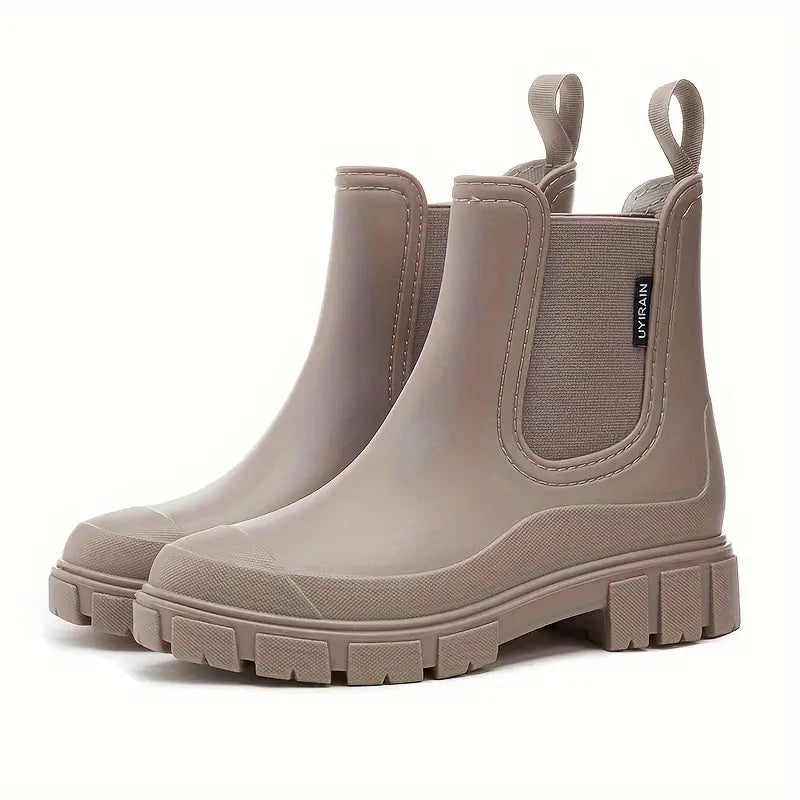 Trendige wasserdichte Regenstiefel