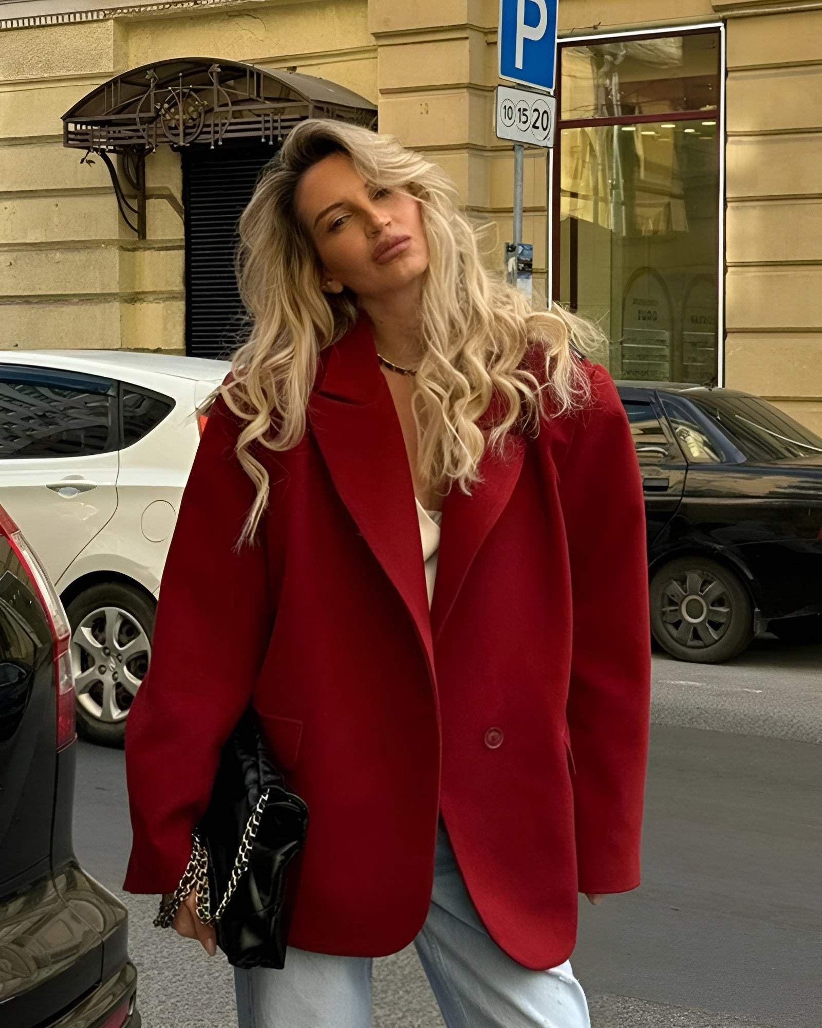 ÜBERGROSSER LANGÄRMELIGER BLAZER